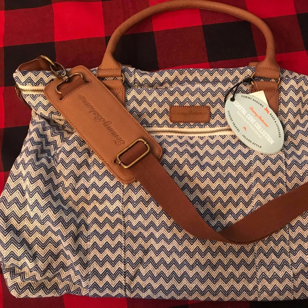 Tommy Bahama Coastal Cove Duffle Overnight Bag
